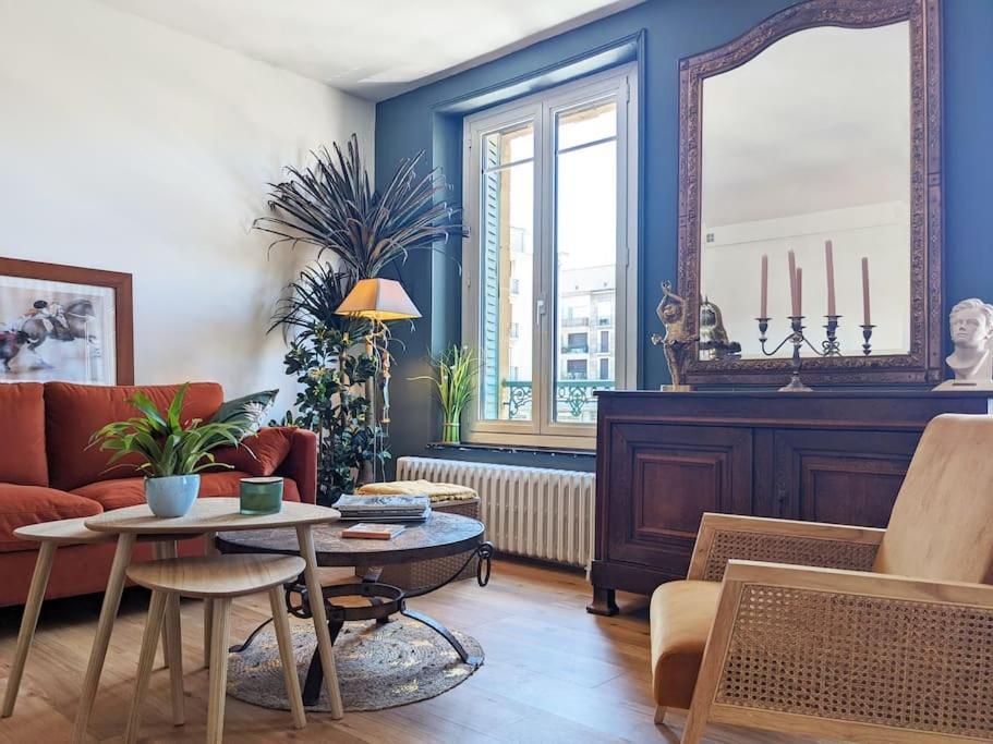 Appartement L'Ideal Hyper Centre-Ville Charleville-Mezieres Bagian luar foto