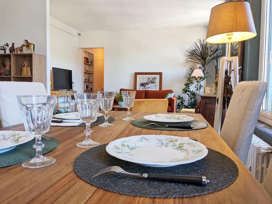 Appartement L'Ideal Hyper Centre-Ville Charleville-Mezieres Bagian luar foto